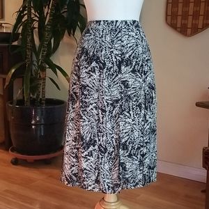 Who What Where Skirt